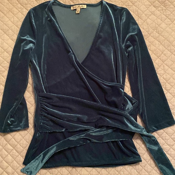 Express velvet tops - Picture 4 of 4